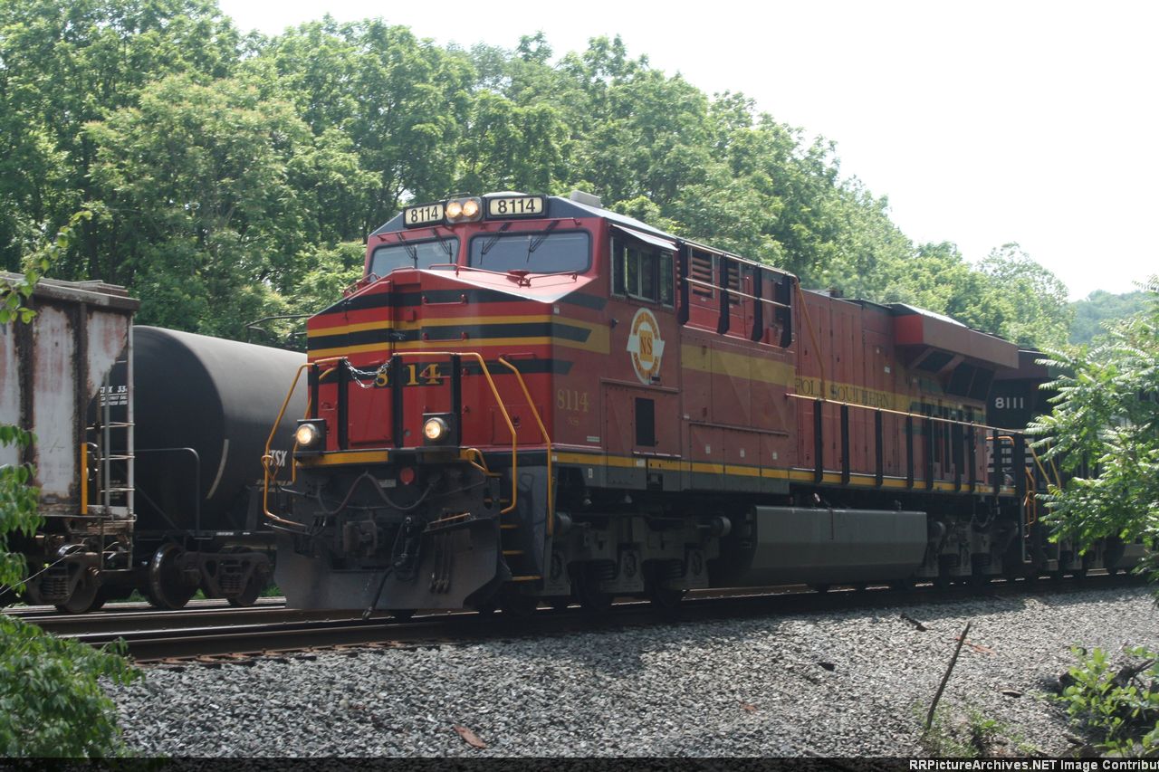 NS 8114  Norfolk Southern (orig)